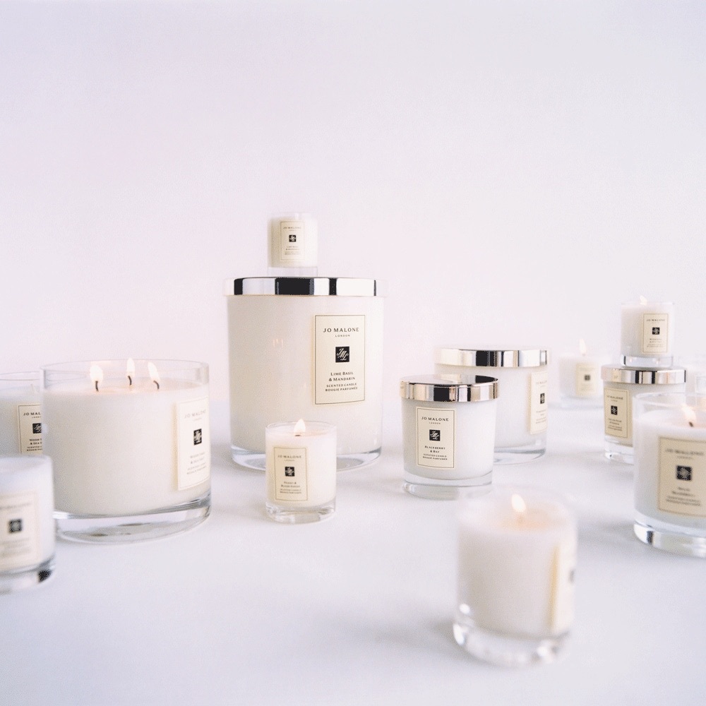 Jo Malone Pomegranate Noir Candle, 4-wick luxury size - Picture 9 of 12